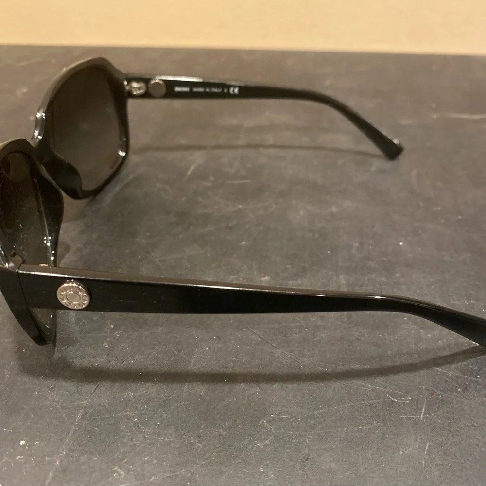 DKNY DY 4087 3540/8D Solid Black 59-16-135 Sunglasses G29/2 - Picture 5 of 10